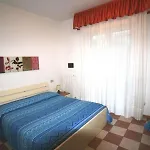Apartment In Lido Di Jesolo 25557
